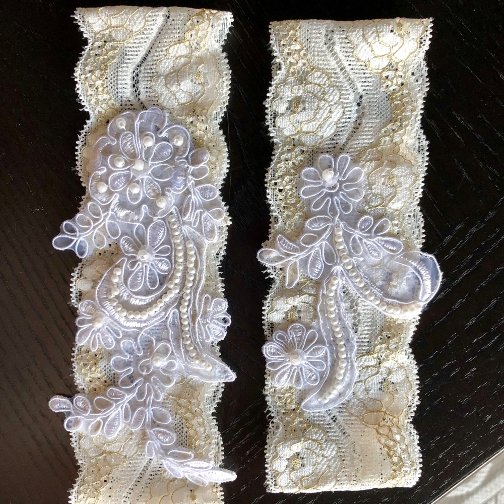Lace Wedding Garter Set 💍✨